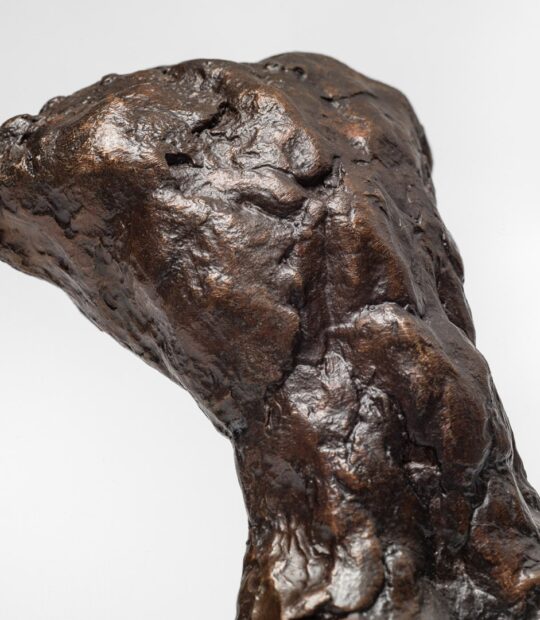 Figurative sculpture Kneel I with Bronze Patina